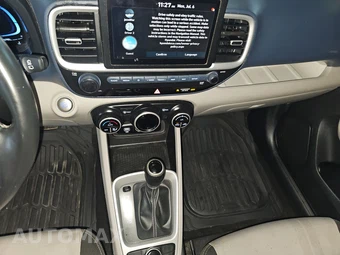 2024 Hyundai Venue SEL – miniatura 11