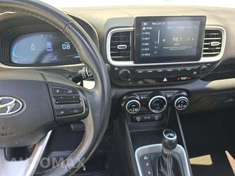 2024 Hyundai Venue SEL – miniatura 10