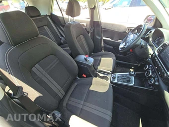 2024 Hyundai Venue SEL – miniatura 18
