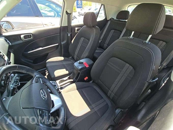 2024 Hyundai Venue SEL – miniatura 6