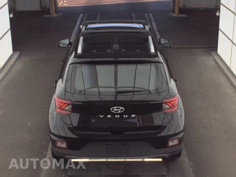 2024 Hyundai Venue SEL - miniatura 5