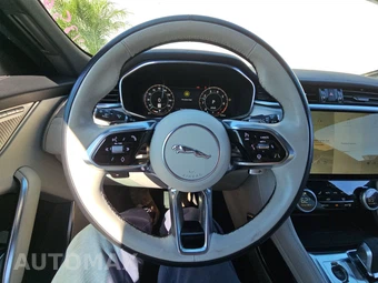 2024 Jaguar F-PACE R-Dynamic S – miniatura 10