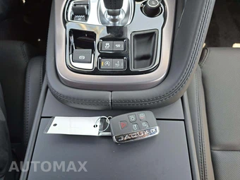 2024 Jaguar F-TYPE P450 75 Coupe - miniatura 8