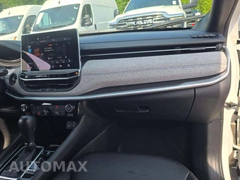 2024 Jeep Compass Latitude - miniatura 19
