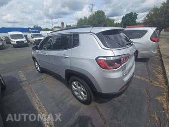2024 Jeep Compass Latitude - miniatura 2