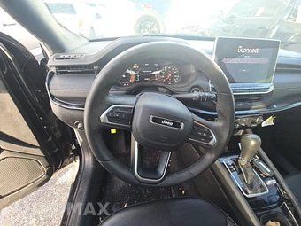 2024 Jeep Compass Latitude - miniatura 16