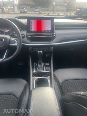 2024 Jeep Compass Latitude - miniatura 11