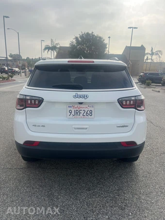 2024 Jeep Compass Latitude - miniatura 4