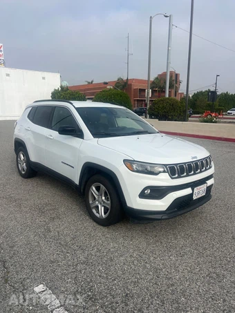 2024 Jeep Compass Latitude - miniatura 7