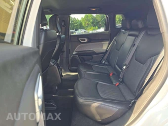 2024 Jeep Compass Latitude - miniatura 13