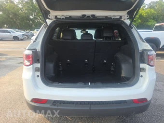 2024 Jeep Compass Latitude - miniatura 16