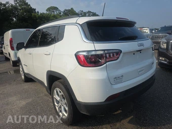 2024 Jeep Compass Latitude - miniatura 6