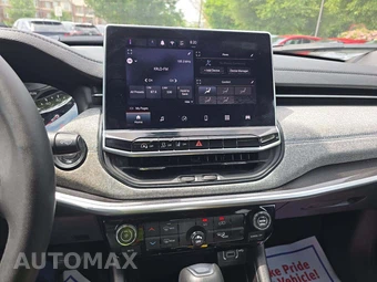 2024 Jeep Compass Latitude - miniatura 10