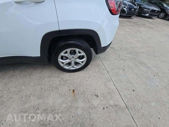 2024 Jeep Compass Latitude - miniatura 22