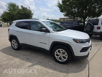 2024 Jeep Compass Latitude - miniatura 4