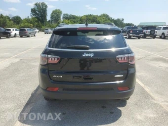 2024 Jeep Compass Latitude - miniatura 5