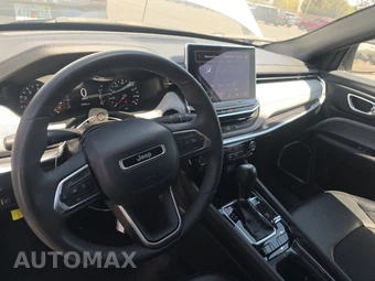 2024 Jeep Compass Latitude - miniatura 11