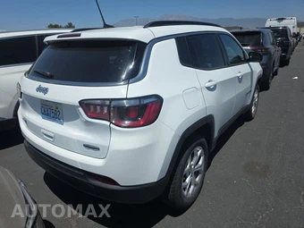 2024 Jeep Compass Latitude - miniatura 4