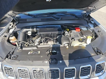 2024 Jeep Compass Latitude - miniatura 16
