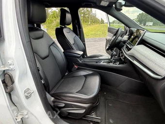 2024 Jeep Compass Latitude - miniatura 15