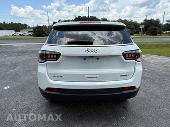 2024 Jeep Compass Latitude - miniatura 4