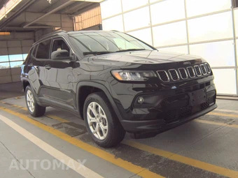 2024 Jeep Compass Latitude - miniatura 3