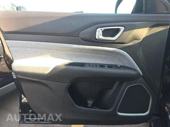 2024 Jeep Compass Latitude - miniatura 9