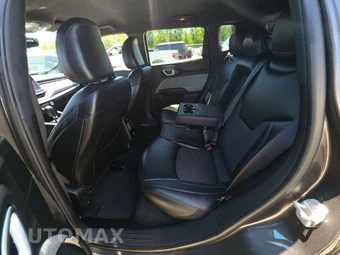2024 Jeep Compass Latitude - miniatura 13