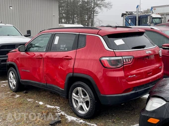 2024 Jeep Compass Latitude – miniatura 3