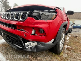 2024 Jeep Compass Latitude – miniatura 8