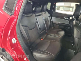 2024 Jeep Compass Latitude - miniatura 16