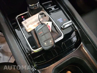 2024 Jeep Compass Latitude - miniatura 8