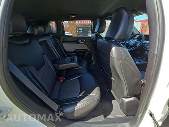 2024 Jeep Compass Latitude - miniatura 16