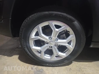 2024 Jeep Compass Latitude - miniatura 10