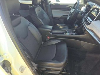2024 Jeep Compass Latitude - miniatura 15