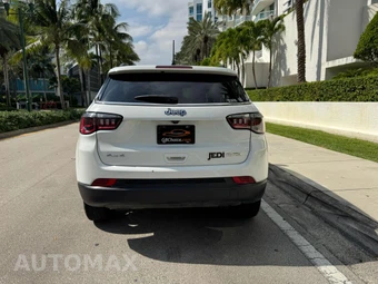 2024 Jeep Compass Latitude - miniatura 10