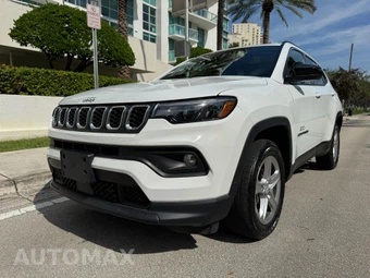 2024 Jeep Compass Latitude - miniatura 7