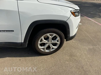 2024 Jeep Compass Latitude - miniatura 16