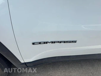2024 Jeep Compass Latitude - miniatura 3