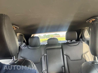 2024 Jeep Compass Latitude - miniatura 35