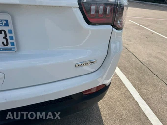 2024 Jeep Compass Latitude - miniatura 8