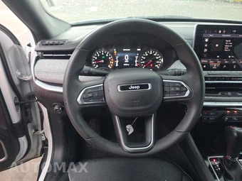2024 Jeep Compass Latitude - miniatura 10