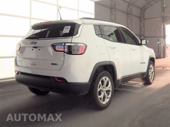 2024 Jeep Compass Latitude - miniatura 4