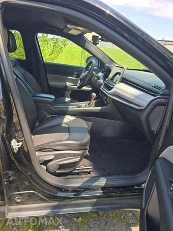 2024 Jeep Compass Latitude - miniatura 15