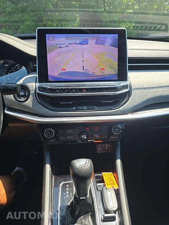 2024 Jeep Compass Latitude - miniatura 7