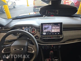 2024 Jeep Compass Latitude - miniatura 11