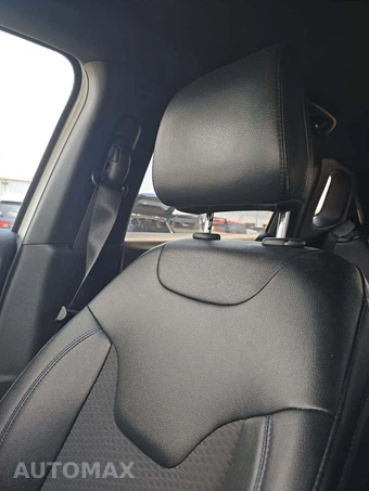 2024 Jeep Compass Latitude - miniatura 20