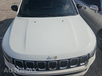 2024 Jeep Compass Latitude - miniatura 2
