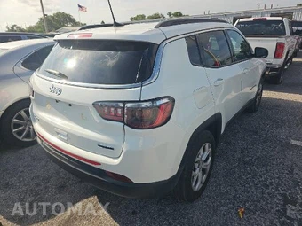 2024 Jeep Compass Latitude - miniatura 4