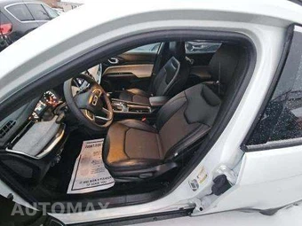 2024 Jeep Compass Latitude - miniatura 6